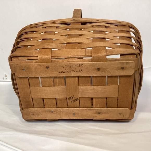 Vintage 80s Longaberger basket - Picture 6 of 10
